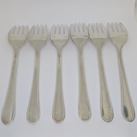 1930's Silverplate Dessert Salad Forks Set Of 6 Fortune By Wallace Floral Handle - Picture 7 of 11